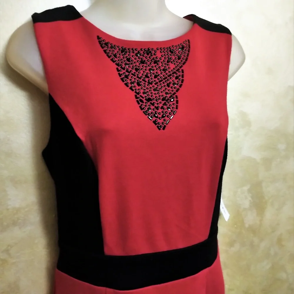 Elegant Nicole Miller Dress NWT M - Picture 2 of 7